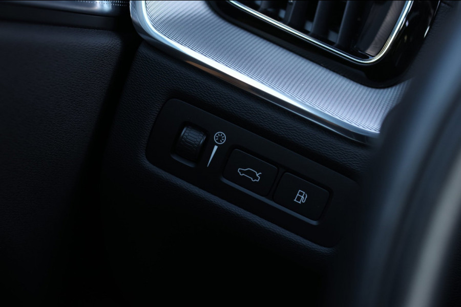 Volvo XC60 2.0 T8 Plug-in hybrid AWD Inscription *B&W*Pano*Massage*