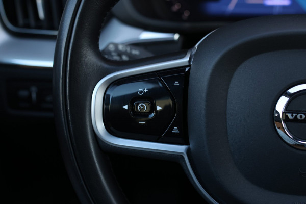 Volvo XC60 2.0 T8 Plug-in hybrid AWD Inscription *B&W*Pano*Massage*