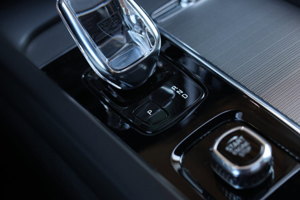 Volvo XC60 2.0 T8 Plug-in hybrid AWD Inscription *B&W*Pano*Massage*
