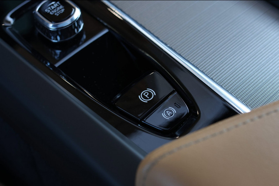 Volvo XC60 2.0 T8 Plug-in hybrid AWD Inscription *B&W*Pano*Massage*