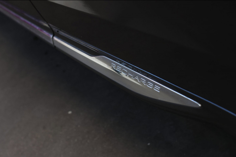 Volvo XC60 2.0 T8 Plug-in hybrid AWD Inscription *B&W*Pano*Massage*