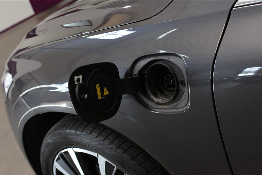 Volvo XC60 2.0 T8 Plug-in hybrid AWD Inscription *B&W*Pano*Massage*
