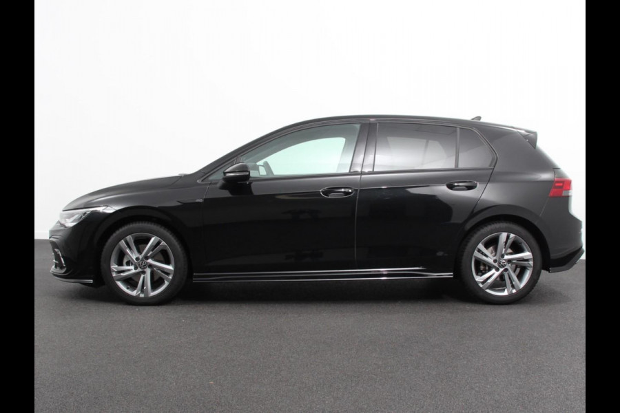 Volkswagen Golf 1.5 eTSI 150pk DSG R-Line Panorama dak Navigatie Apple Carplay/Android Auto Climate Control Camera Dab Extra Getint Glas Adaptieve Cruise Control Virtual Cockpit Lichtmetalen Velgen