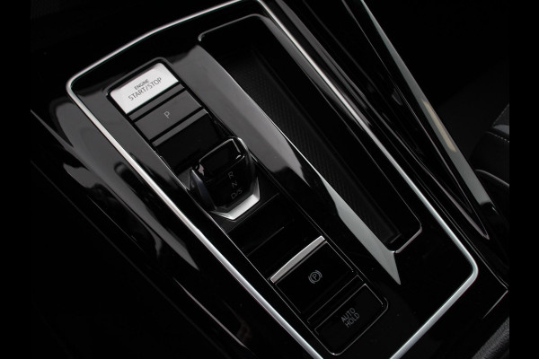Volkswagen Golf 1.5 eTSI 150pk DSG R-Line Panorama dak Navigatie Apple Carplay/Android Auto Climate Control Camera Dab Extra Getint Glas Adaptieve Cruise Control Virtual Cockpit Lichtmetalen Velgen