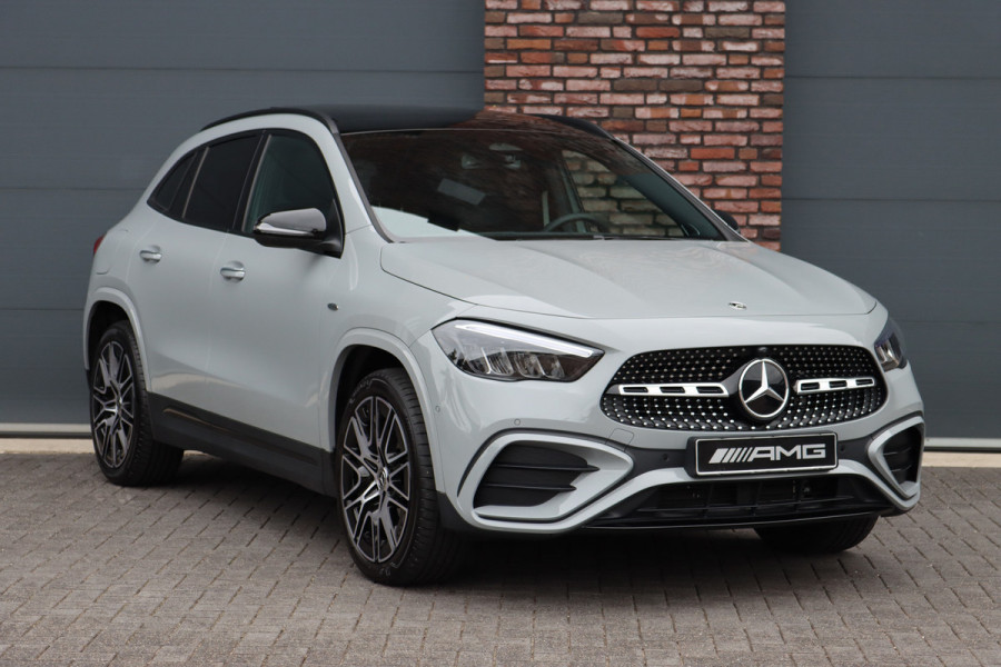 Mercedes-Benz GLA 250 e AMG Line | Panoramadak | Burmester | Distronic | Memory | Trekhaak | Camera | Sfeerverlichting | Dodehoekassistent |