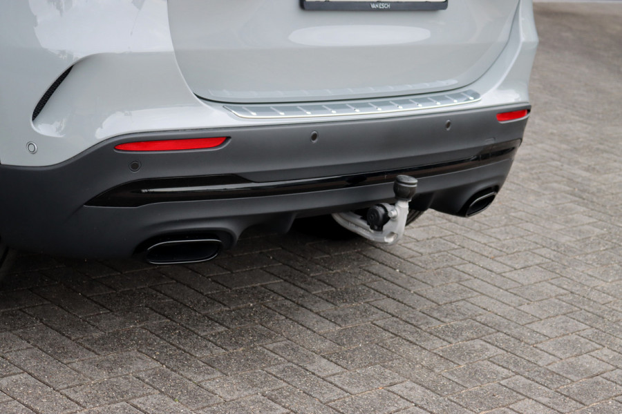 Mercedes-Benz GLA 250 e AMG Line | Panoramadak | Burmester | Distronic | Memory | Trekhaak | Camera | Sfeerverlichting | Dodehoekassistent |