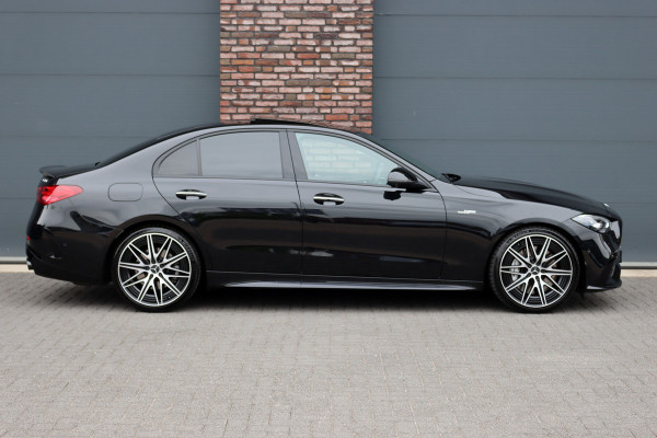 Mercedes-Benz C-Klasse AMG 43 4MATIC | 408pk | Achterasbesturing | Distronic+ | Carbon | Panoramadak | Sportpakket | HUD | Surround Camera | Digital Light | Burmester |  Luchtkwaliteitspakket |