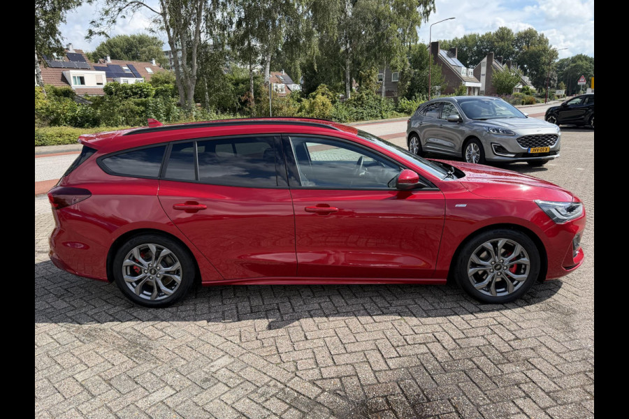 Ford FOCUS Wagon 1.0 EcoBoost Hybrid ST Line X | 155 PK | Winterpack | Driver Assistance Pack | AGR stoel | Achteruitrijcamera