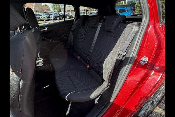 Ford FOCUS Wagon 1.0 EcoBoost Hybrid ST Line X | 155 PK | Winterpack | Driver Assistance Pack | AGR stoel | Achteruitrijcamera