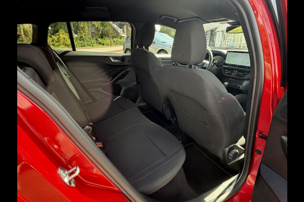 Ford FOCUS Wagon 1.0 EcoBoost Hybrid ST Line X | 155 PK | Winterpack | Driver Assistance Pack | AGR stoel | Achteruitrijcamera