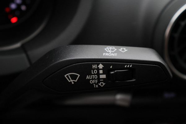 Audi A3 Limousine 30 TFSI Pro Line Leer, Airco, Bi-Xenon, Cruise, Navigatie, Bluetooth, PDC, 18''