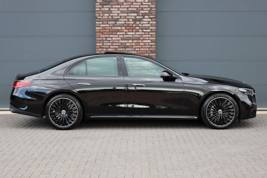 Mercedes-Benz E-Klasse 300 e AMG Line | Hyperscreen | Distronic+ | Massage | Zonnerollo's | Trekhaak | Soft-Close | Vlakkenverwarming | Stoelventilatie | HUD | Digital Light | Surround Camera |