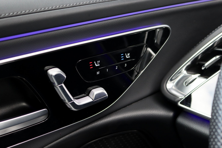 Mercedes-Benz E-Klasse 300 e AMG Line | Hyperscreen | Distronic+ | Massage | Zonnerollo's | Trekhaak | Soft-Close | Vlakkenverwarming | Stoelventilatie | HUD | Digital Light | Surround Camera |
