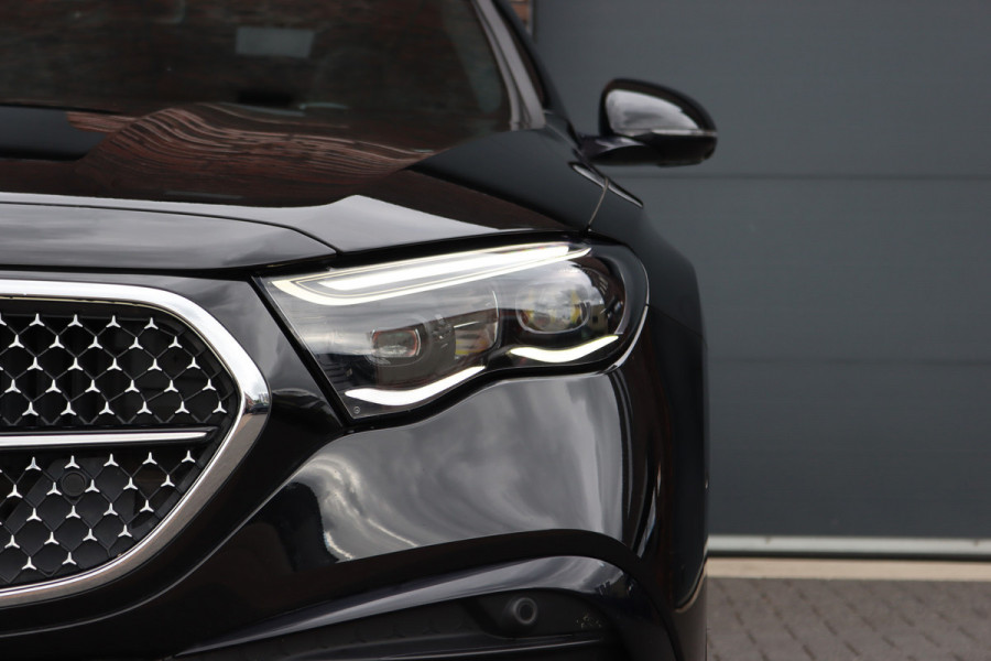 Mercedes-Benz E-Klasse 300 e AMG Line | Hyperscreen | Distronic+ | Massage | Zonnerollo's | Trekhaak | Soft-Close | Vlakkenverwarming | Stoelventilatie | HUD | Digital Light | Surround Camera |