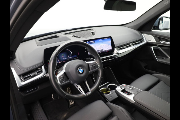 BMW X1 sDrive18i | M-Sport | Pano | Memory | 360 Camera | Head Up | Keyless | Harman/ Kardon | Prijs Rijklaar !!