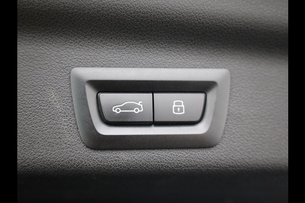 BMW X1 sDrive18i | M-Sport | Pano | Memory | 360 Camera | Head Up | Keyless | Harman/ Kardon | Prijs Rijklaar !!