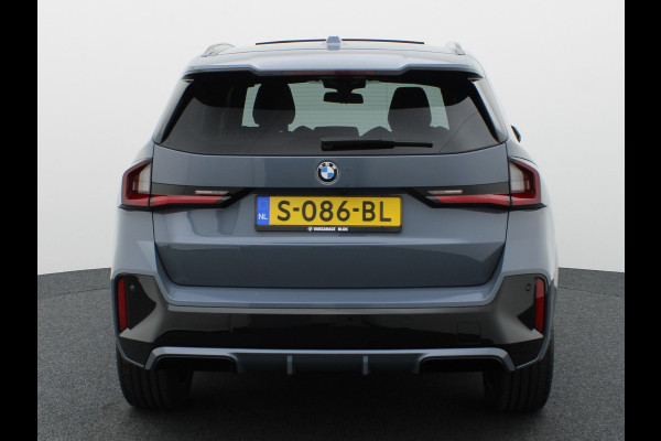 BMW X1 sDrive18i | M-Sport | Pano | Memory | 360 Camera | Head Up | Keyless | Harman/ Kardon | Prijs Rijklaar !!