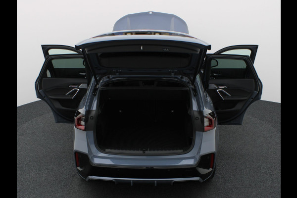 BMW X1 sDrive18i | M-Sport | Pano | Memory | 360 Camera | Head Up | Keyless | Harman/ Kardon | Prijs Rijklaar !!