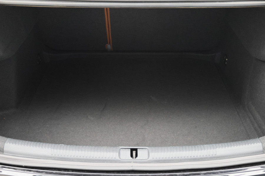 Audi A3 Limousine 30 TFSI Pro Line Leer, Airco, Bi-Xenon, Cruise, Navigatie, Bluetooth, PDC, 18''