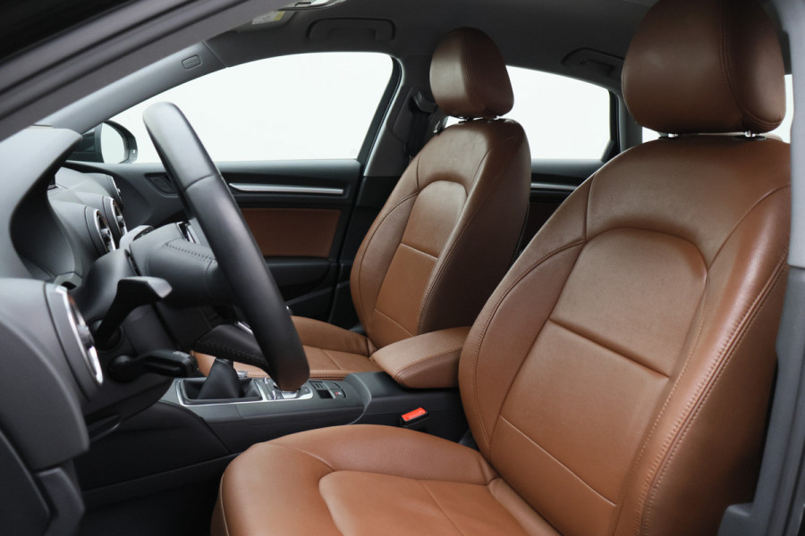 Audi A3 Limousine 30 TFSI Pro Line Leer, Airco, Bi-Xenon, Cruise, Navigatie, Bluetooth, PDC, 18''