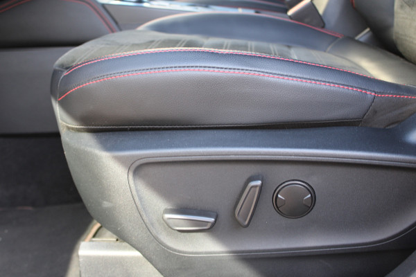 Ford Kuga 2.5 PHEV ST-Line X | Elek. Trekhaak | Adaptieve cruise | Head up | BLIS
