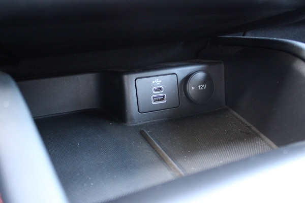 Ford Kuga 2.5 PHEV ST-Line X | Elek. Trekhaak | Adaptieve cruise | Head up | BLIS