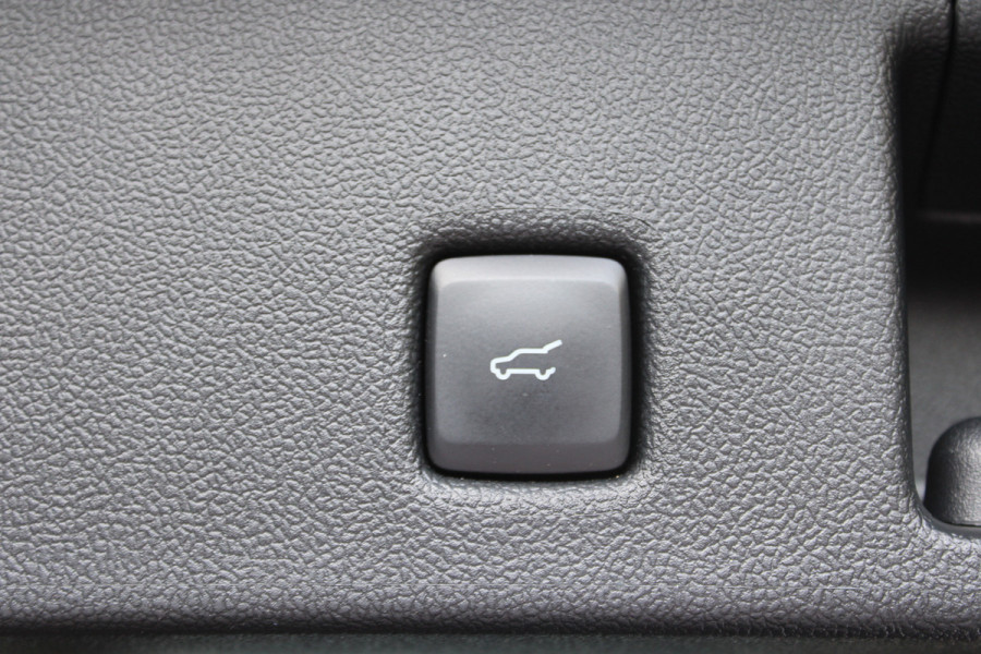Ford Kuga 2.5 PHEV ST-Line X | Elek. Trekhaak | Adaptieve cruise | Head up | BLIS