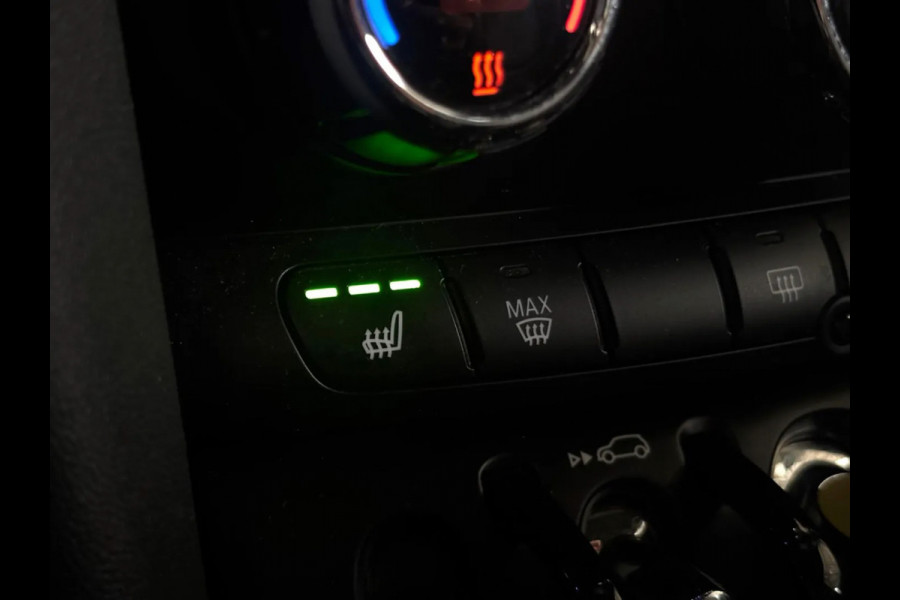 MINI Electric Camden Edition 33 kWh (NL-auto, 1e Eig, Dealer OndH, Carplay, StoelV, PDC, Navi, Climate Con, Cruise Con, Etc)