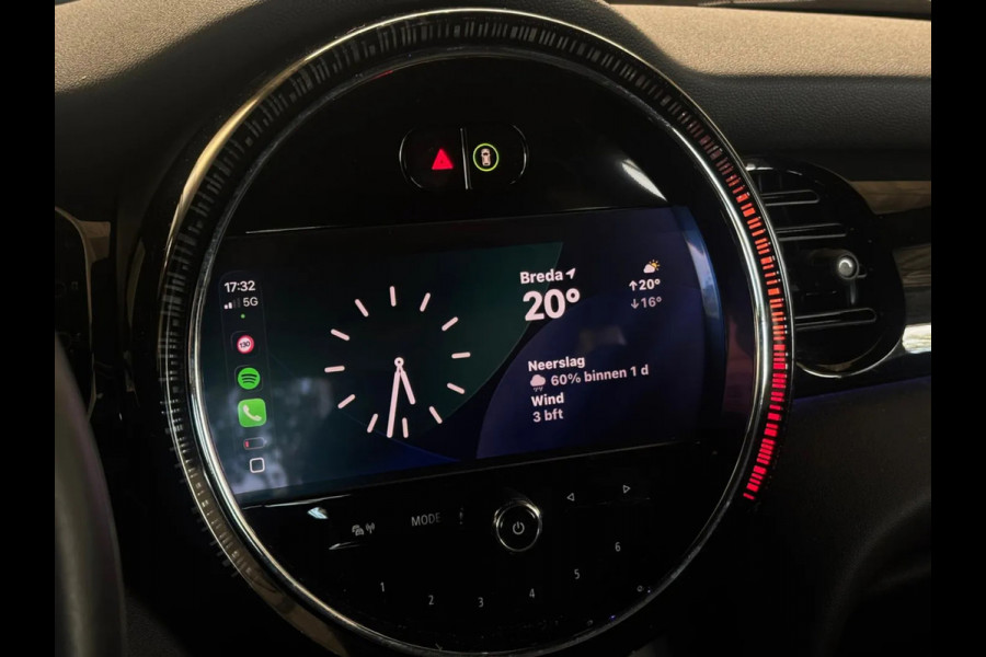 MINI Electric Camden Edition 33 kWh (NL-auto, 1e Eig, Dealer OndH, Carplay, StoelV, PDC, Navi, Climate Con, Cruise Con, Etc)