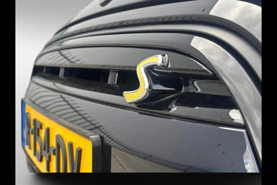 MINI Electric Camden Edition 33 kWh (NL-auto, 1e Eig, Dealer OndH, Carplay, StoelV, PDC, Navi, Climate Con, Cruise Con, Etc)