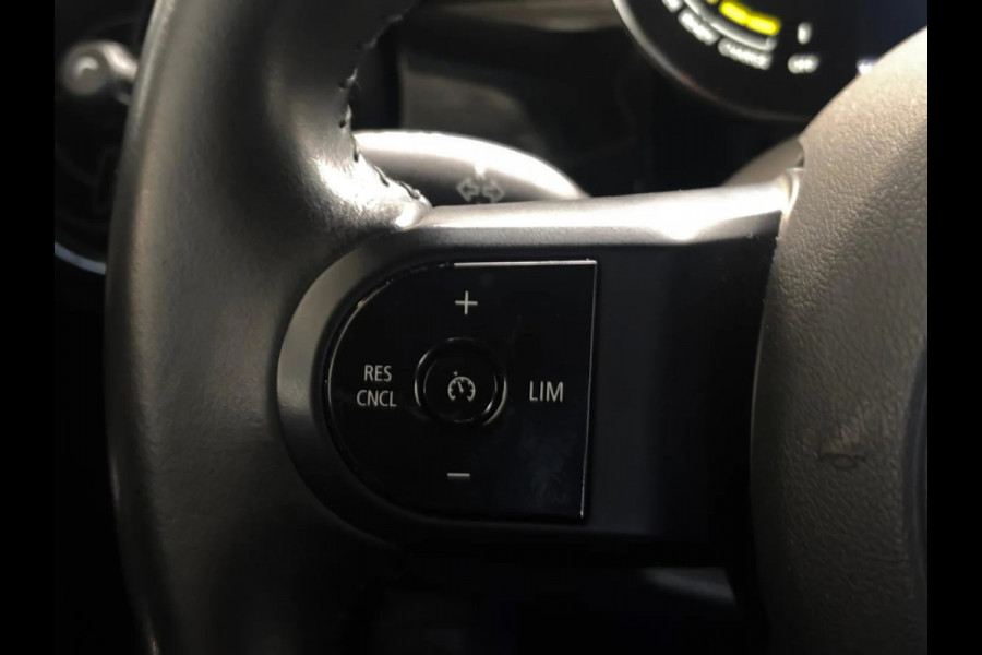 MINI Electric Camden Edition 33 kWh (NL-auto, 1e Eig, Dealer OndH, Carplay, StoelV, PDC, Navi, Climate Con, Cruise Con, Etc)
