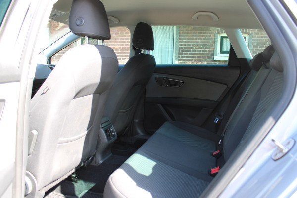 Seat Leon ST 1.2 TSI Style Business NAVI FULL LED CAMERA TREKHAAK 99000KM!!!