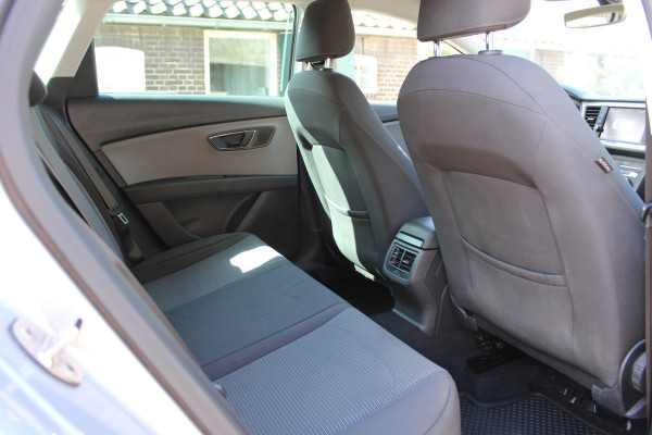 Seat Leon ST 1.2 TSI Style Business NAVI FULL LED CAMERA TREKHAAK 99000KM!!!
