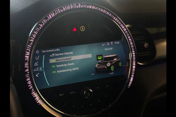MINI Electric MINI Yours 33 kWh (NL-auto, 1e Eig, BTW, Carplay, Climate Con, Navi, Parkeersensor, Etc)