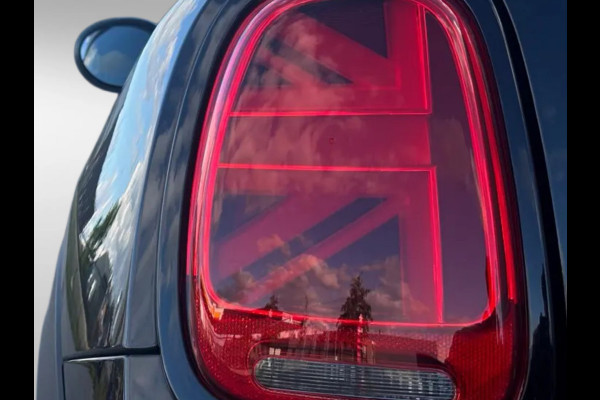 MINI Electric MINI Yours 33 kWh (NL-auto, 1e Eig, BTW, Carplay, Climate Con, Navi, Parkeersensor, Etc)