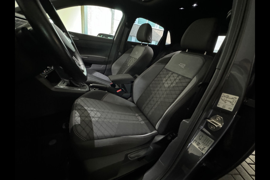 Volkswagen Polo 1.0 TSI R-Line Pano|Stoelverwarming|Lane Assist|Alcantara|IQ