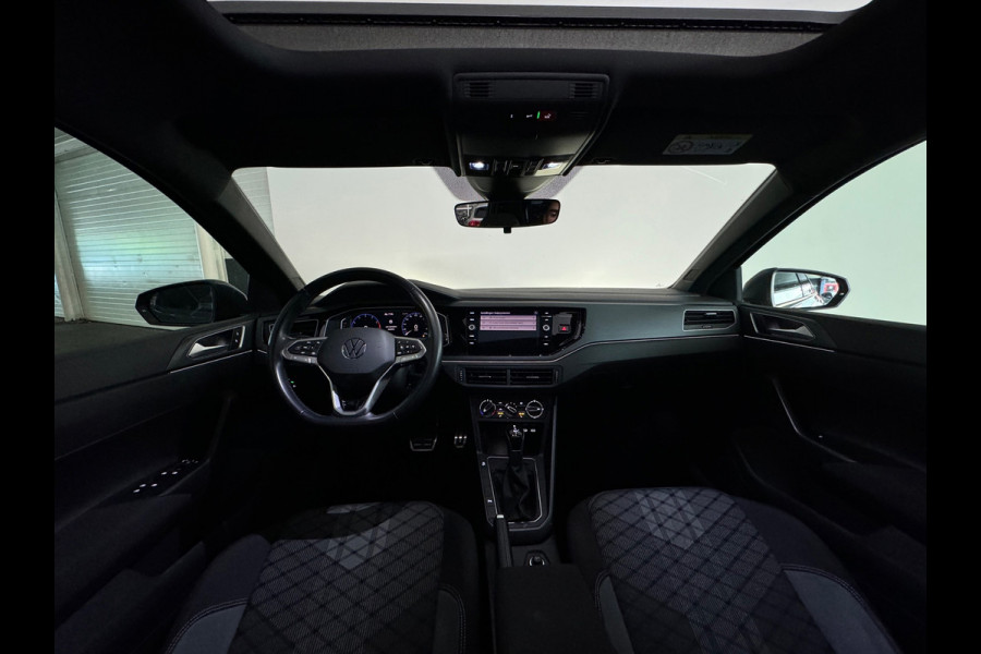 Volkswagen Polo 1.0 TSI R-Line Pano|Stoelverwarming|Lane Assist|Alcantara|IQ