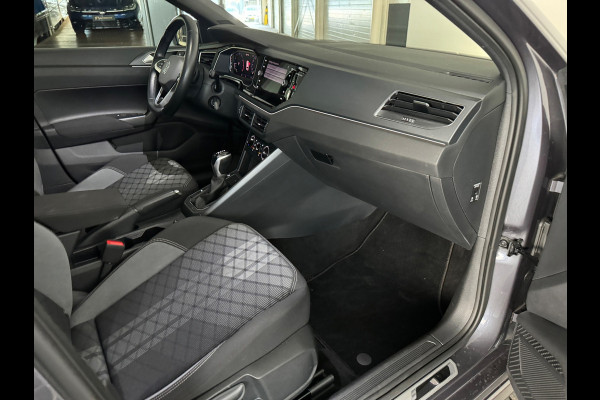Volkswagen Polo 1.0 TSI R-Line Pano|Stoelverwarming|Lane Assist|Alcantara|IQ