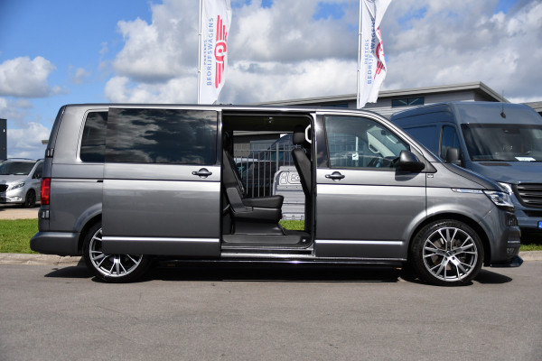 Volkswagen Transporter 2.0 TDI L2H1 32 DC Caravelle Virtual, Adaptieve Cruise, Carplay, LED, Leder, 2 x Electrische deur, Automaat, Clima, Stoelverwarming, Uniek! Bulli / Highline
