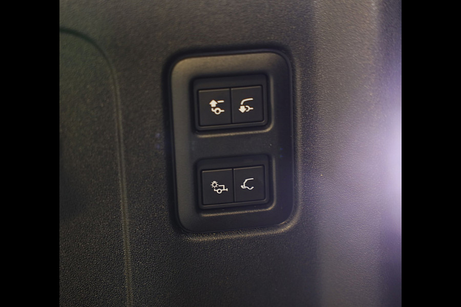 Land Rover Defender 110 2.0 P300e 110 X-Dynamic SE / FACELIFT / Head Up / Memory / Elek Stoelen / Acc / 360 Camera / Open Pano