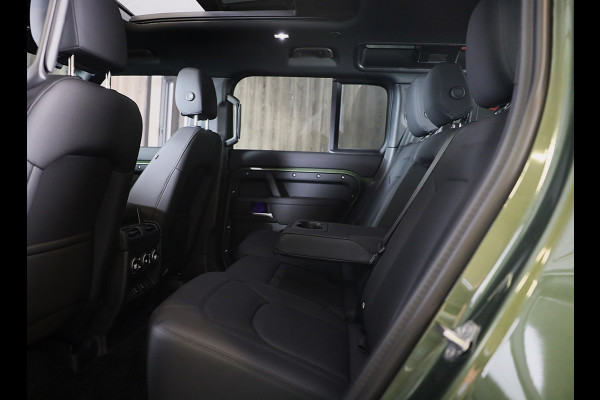 Land Rover Defender 110 2.0 P300e 110 X-Dynamic SE / FACELIFT / Head Up / Memory / Elek Stoelen / Acc / 360 Camera / Open Pano