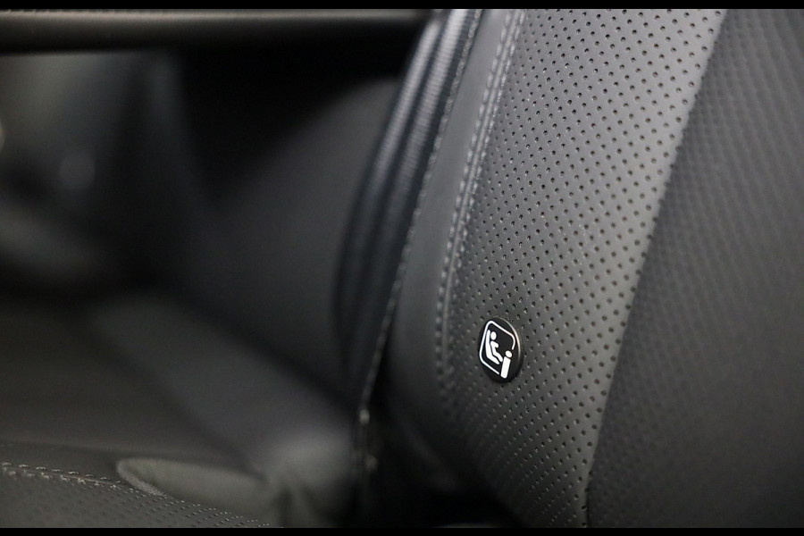 Land Rover Defender 110 2.0 P300e 110 X-Dynamic SE / FACELIFT / Head Up / Memory / Elek Stoelen / Acc / 360 Camera / Open Pano
