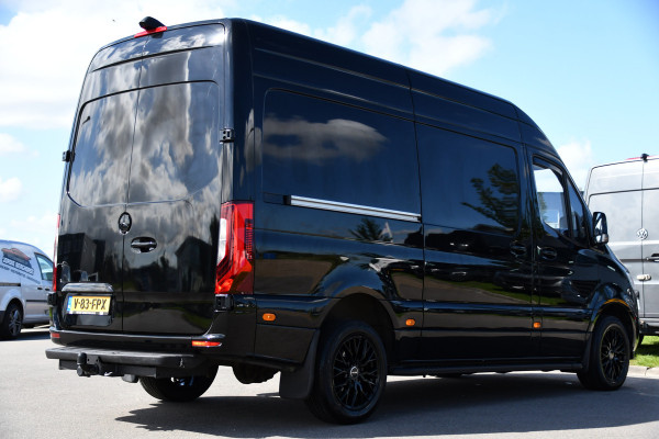 Mercedes-Benz Sprinter 317 1.9 CDI L2H2 RWD Black Edition Camera, Cruise, Carplay, LED, Automaat, Mbux, 170pk, Trekhaak, Uniek!