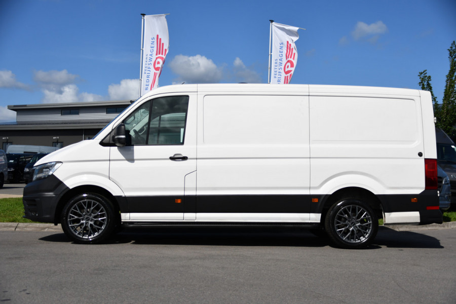 Volkswagen Crafter 35 2.0 TDI L3H2 PB Edition Camera, Cruise, Carplay, LED, Stoelverwarming, Clima, Multimedia, 177pk, Automaat, Uniek!