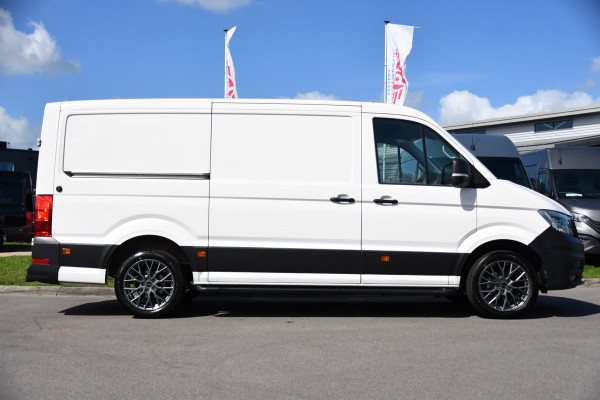 Volkswagen Crafter 35 2.0 TDI L3H2 PB Edition Camera, Cruise, Carplay, LED, Stoelverwarming, Clima, Multimedia, 177pk, Automaat, Uniek!