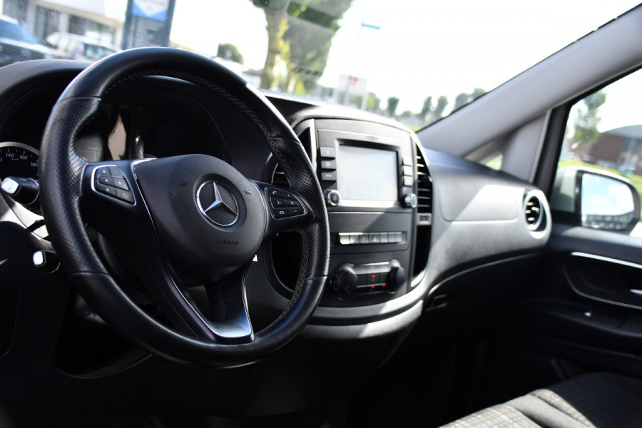 Mercedes-Benz Vito 114 CDI L2 PB Edition Camera, Cruise, Carplay, Multimedia, Automaat, Trekhaak, 136pk, Sensoren, Uniek!
