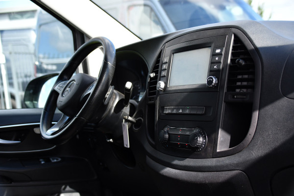 Mercedes-Benz Vito 114 CDI L2 PB Edition Camera, Cruise, Carplay, Multimedia, Automaat, Trekhaak, 136pk, Sensoren, Uniek!
