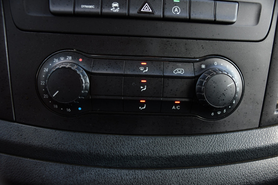 Mercedes-Benz Vito 114 CDI L2 PB Edition Camera, Cruise, Carplay, Multimedia, Automaat, Trekhaak, 136pk, Sensoren, Uniek!