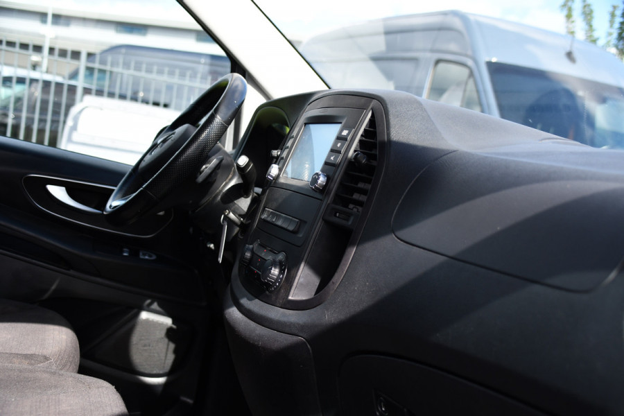 Mercedes-Benz Vito 114 CDI L2 PB Edition Camera, Cruise, Carplay, Multimedia, Automaat, Trekhaak, 136pk, Sensoren, Uniek!