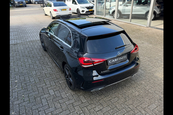 Mercedes-Benz A-Klasse 250 e Business Solution AMG | Navi |Panoramadak | Sfeerverlichting Cruise | Clima | Camera | Leder | 18".